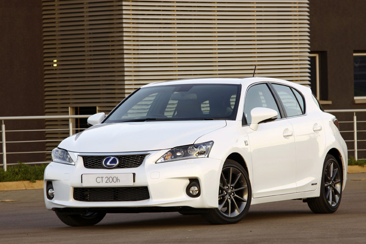 2012 Lexus CT200h front