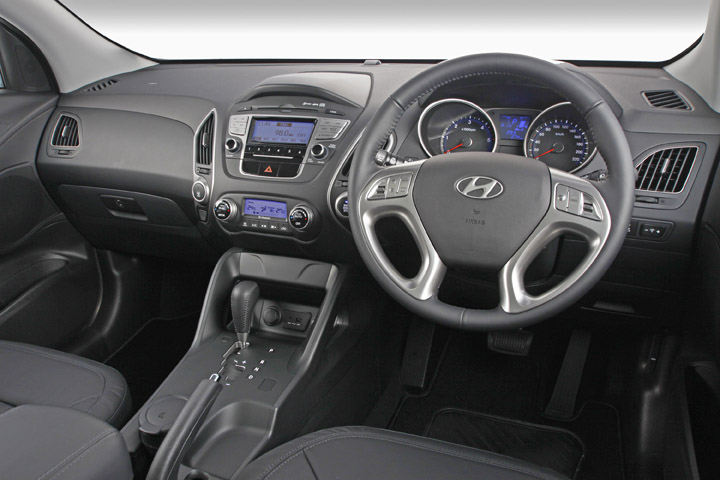 2011 Hyundai ix35 2.0 diesel 4x4 automatic interior