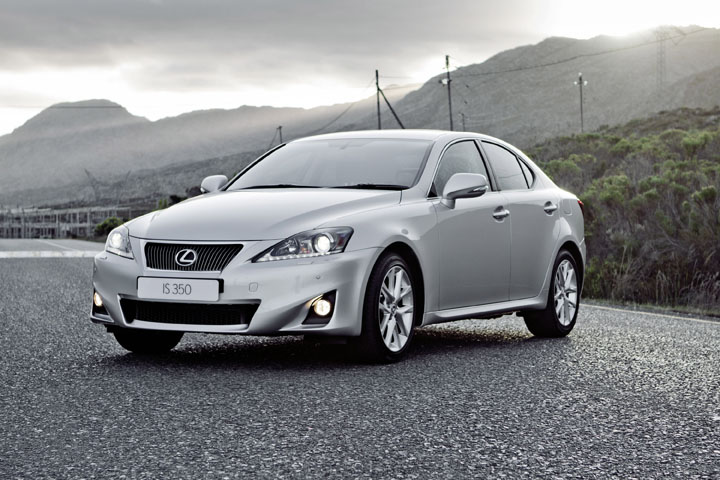 2012 Lexus IS 350 front