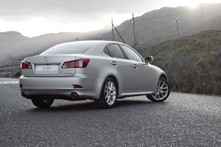 2012 Lexus IS 350 rear
