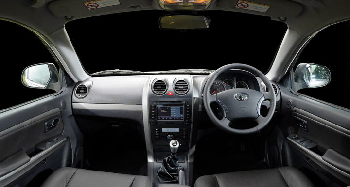 2011 GWM H5 interior view